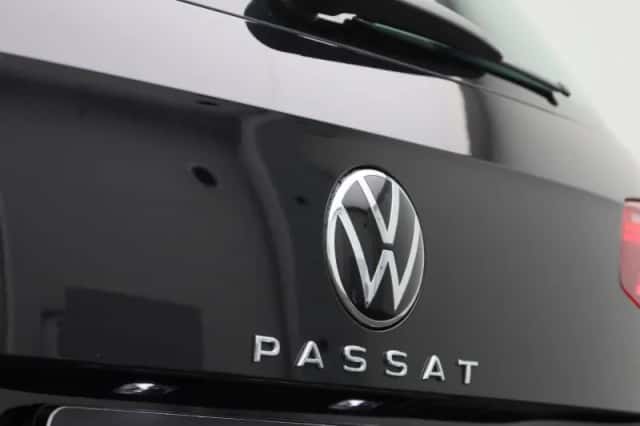 Volkswagen Passat (2023) thumbnail 39