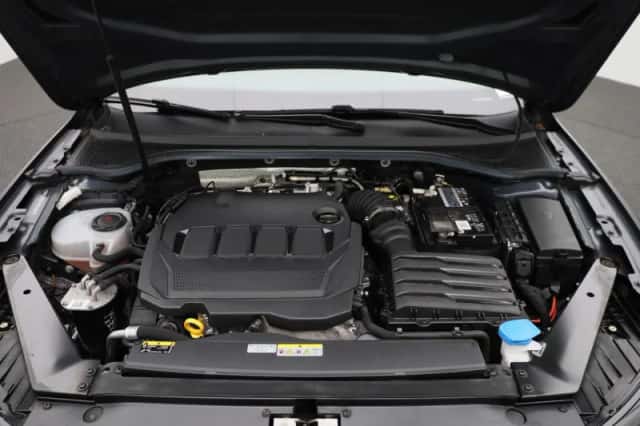 Volkswagen Passat (2023) thumbnail 40