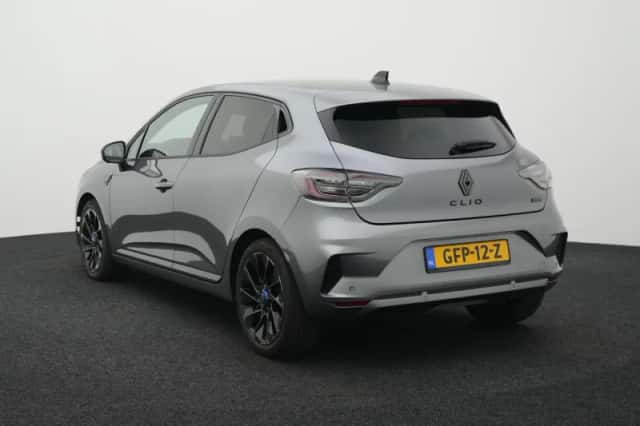Renault Clio (2024) thumbnail 2