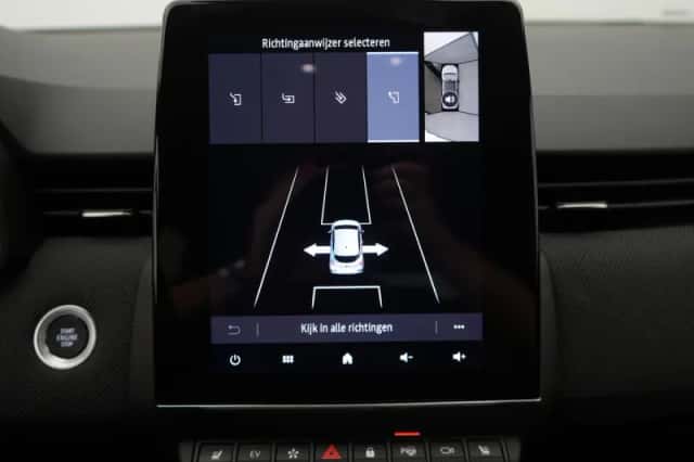 Renault Clio (2024) thumbnail 15
