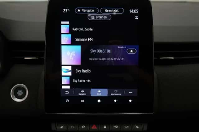 Renault Clio (2024) thumbnail 16
