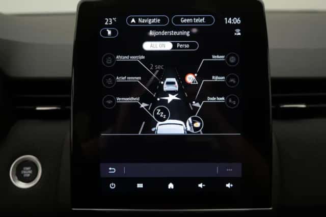 Renault Clio (2024) thumbnail 18