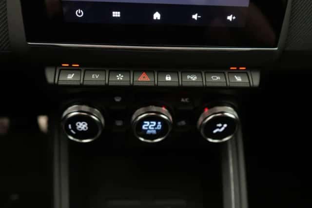 Renault Clio (2024) thumbnail 19