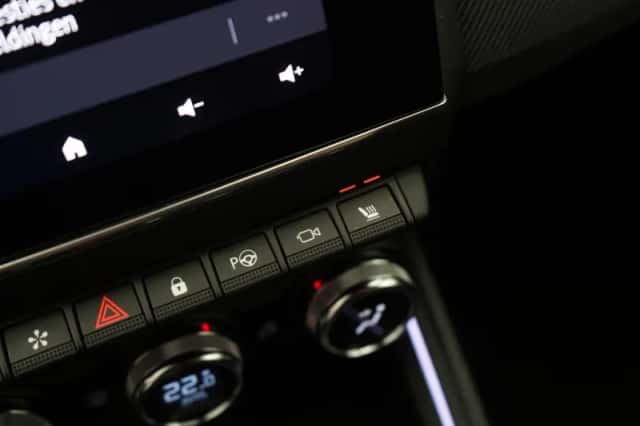 Renault Clio (2024) thumbnail 20