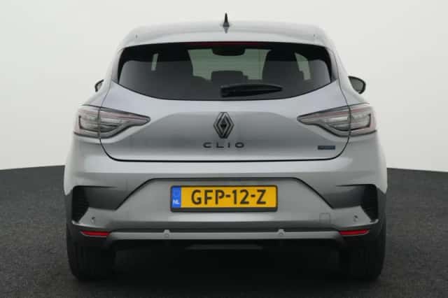 Renault Clio (2024) thumbnail 5