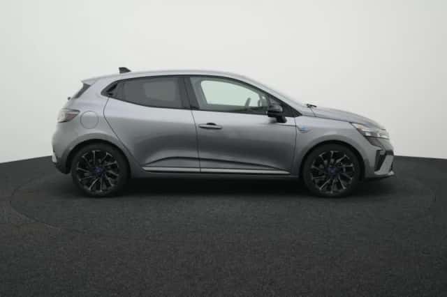 Renault Clio (2024) thumbnail 6