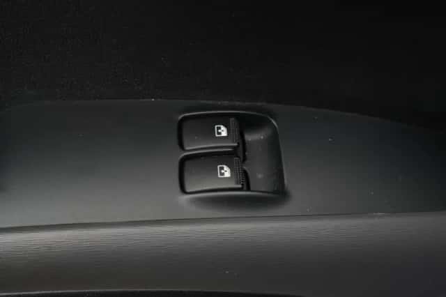Hyundai i10 (2012) thumbnail 18