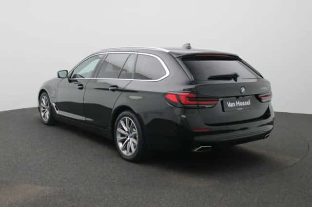 BMW 5-Serie (2023) thumbnail 2