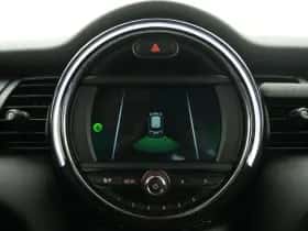 MINI Cooper (2018) thumbnail 12