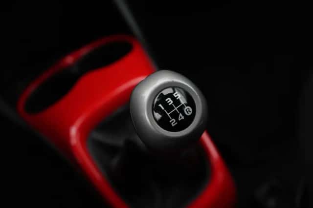 Toyota Aygo (2015) thumbnail 17