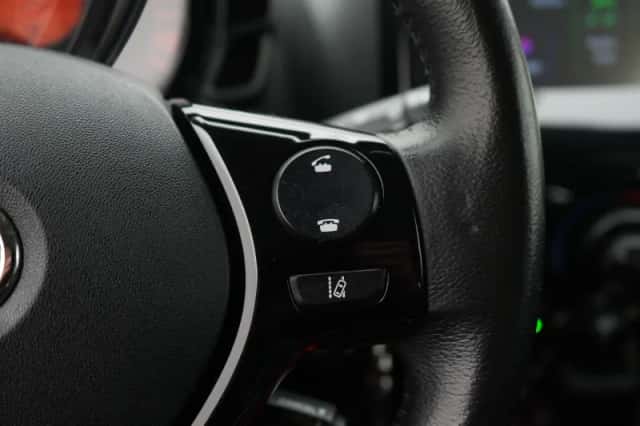 Toyota Aygo (2015) thumbnail 19