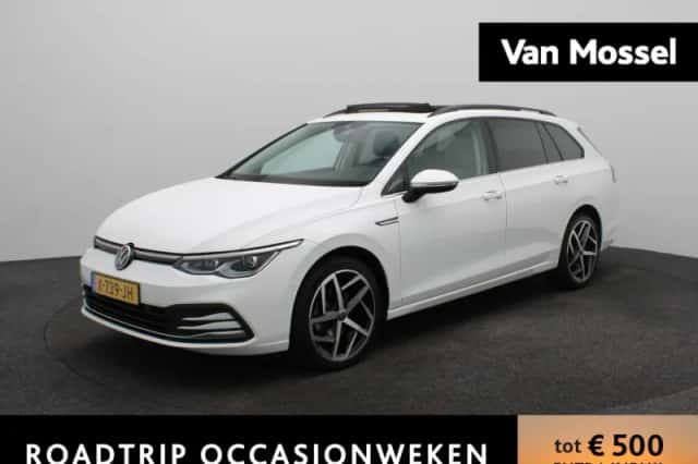 Volkswagen Golf (2023) thumbnail 1