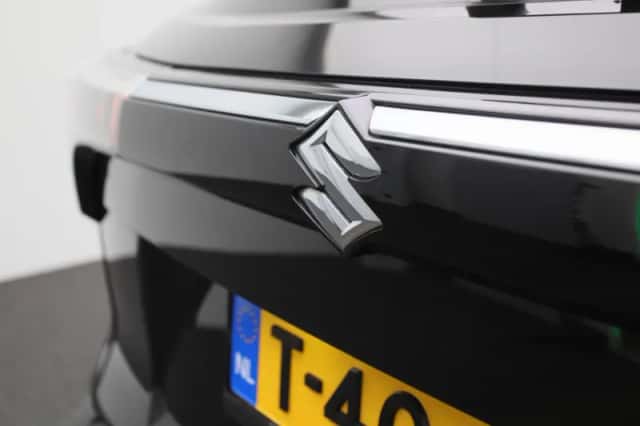 Suzuki S-Cross (2023) thumbnail 30