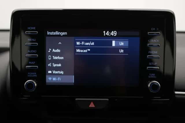 Toyota Yaris (2022) thumbnail 15