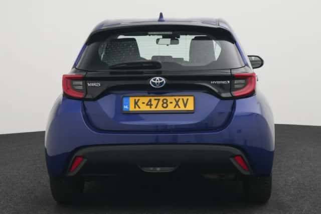 Toyota Yaris (2021) thumbnail 5