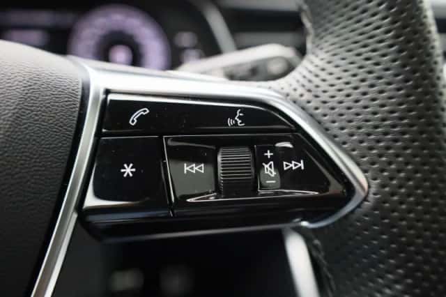 Audi A6 (2023) thumbnail 25