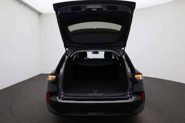 Opel Astra (2023) thumbnail 11