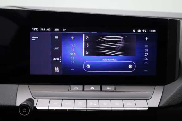 Opel Astra (2023) thumbnail 24