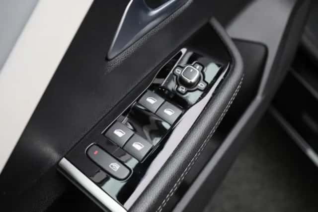 Opel Astra (2023) thumbnail 32