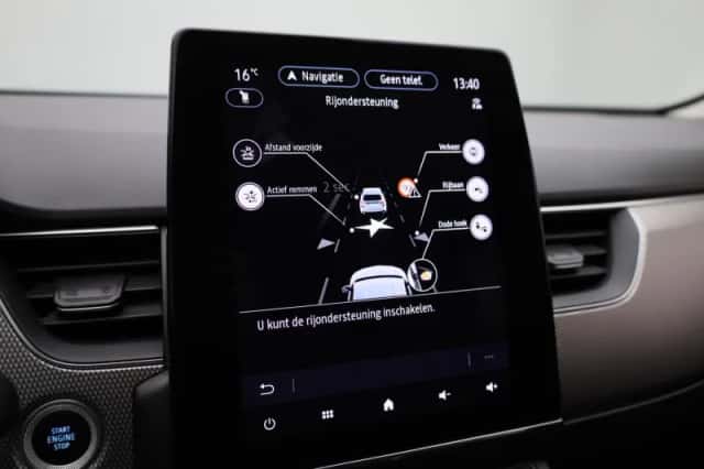 Renault Arkana (2023) thumbnail 33