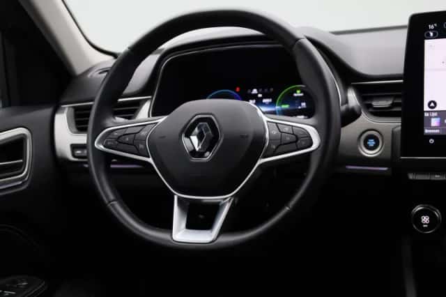 Renault Arkana (2023) thumbnail 10