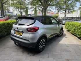 Renault Captur thumbnail 2