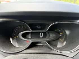 Renault Captur thumbnail 3
