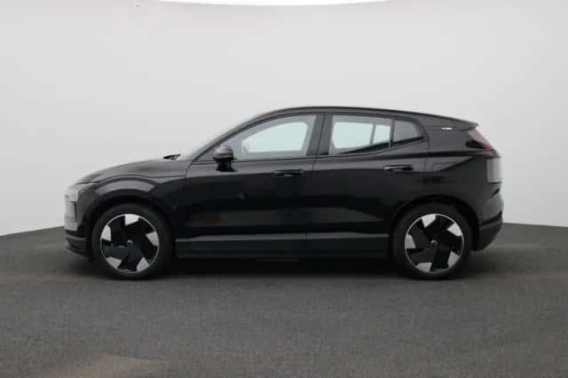 Volvo EX30 (2025) thumbnail 4