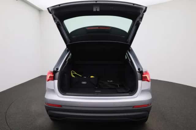 Audi Q3 (2022) thumbnail 11