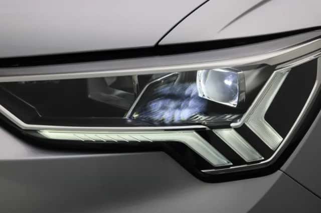 Audi Q3 (2022) thumbnail 15