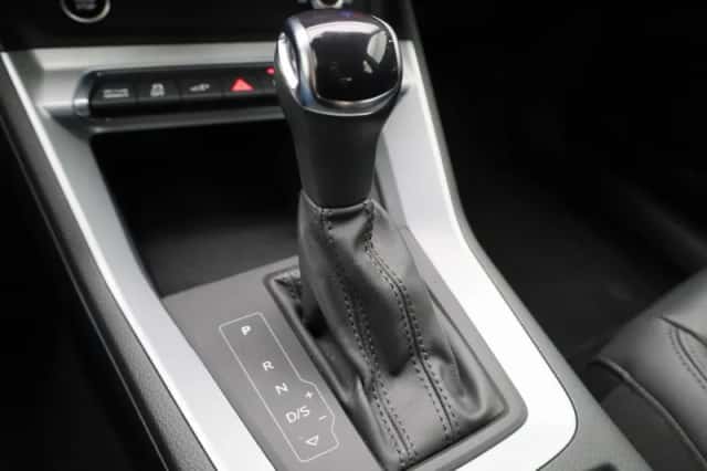 Audi Q3 (2022) thumbnail 28
