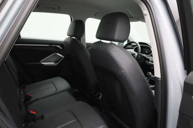 Audi Q3 (2022) thumbnail 38