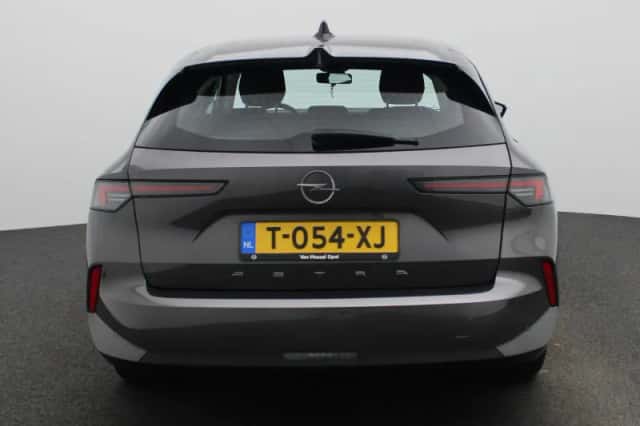 Opel Astra (2023) thumbnail 5