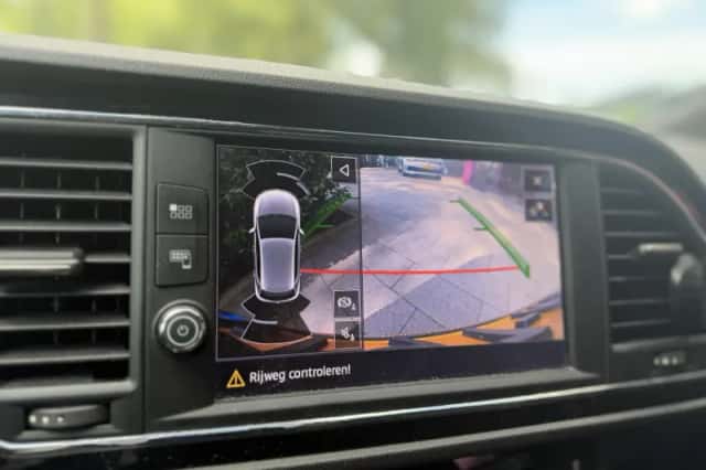 SEAT Leon (2018) thumbnail 6