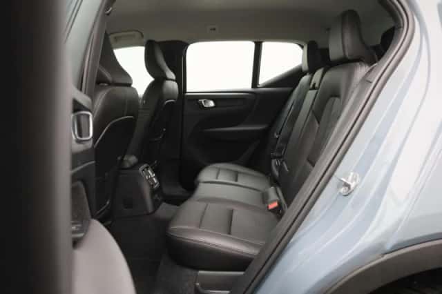 Volvo XC40 (2023) thumbnail 12
