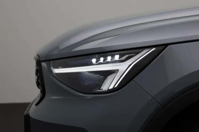 Volvo XC40 (2023) thumbnail 16