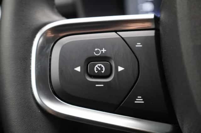 Volvo XC40 (2023) thumbnail 19