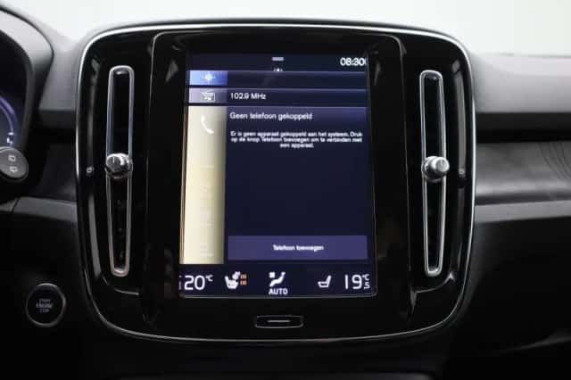 Volvo XC40 (2023) thumbnail 27