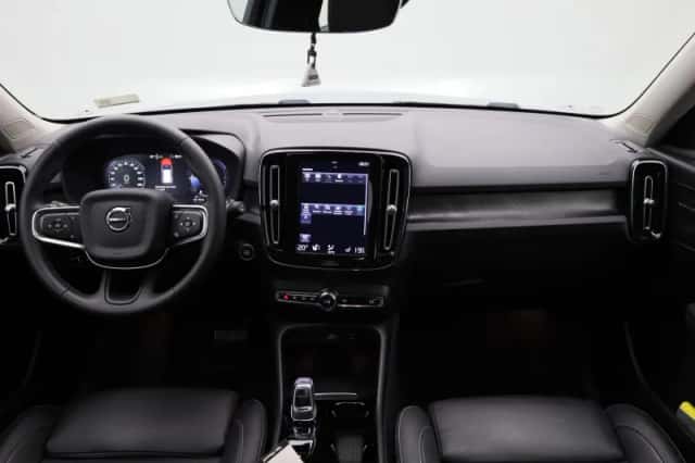 Volvo XC40 (2023) thumbnail 40