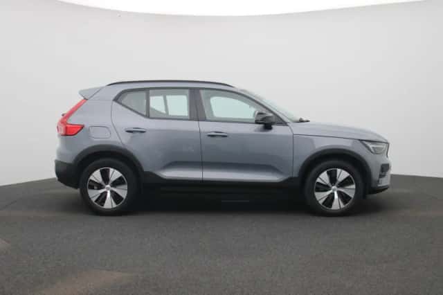 Volvo XC40 (2023) thumbnail 6