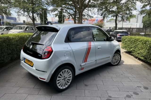 Renault Twingo (2020) thumbnail 2