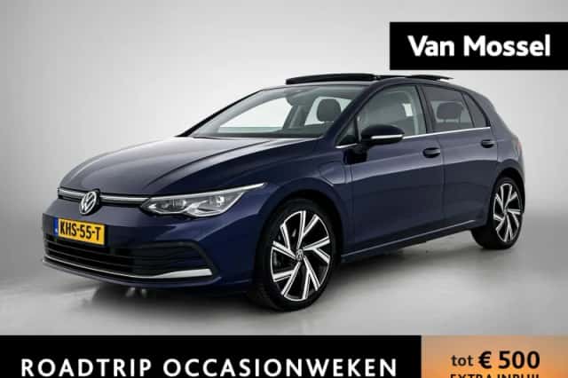 Volkswagen Golf (2022) thumbnail 1