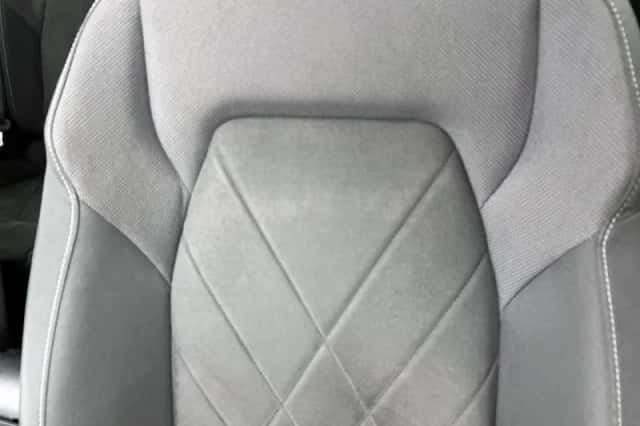 Volkswagen Golf (2022) thumbnail 18