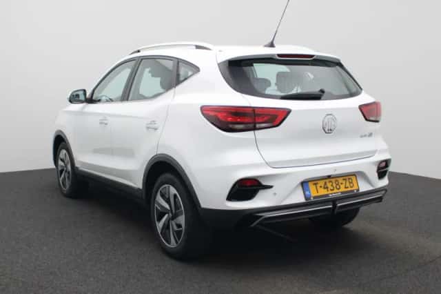 MG ZS EV (2023) thumbnail 2