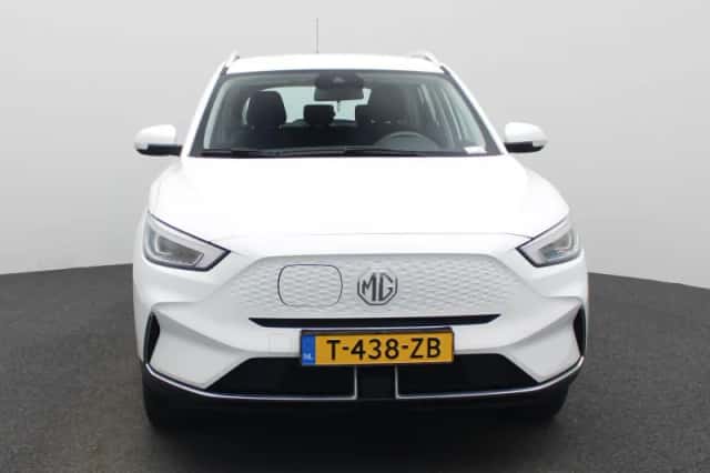MG ZS EV (2023) thumbnail 3
