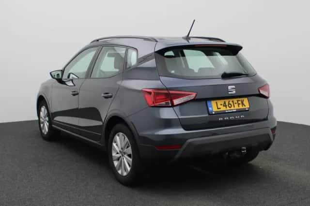 SEAT Arona (2019) thumbnail 2