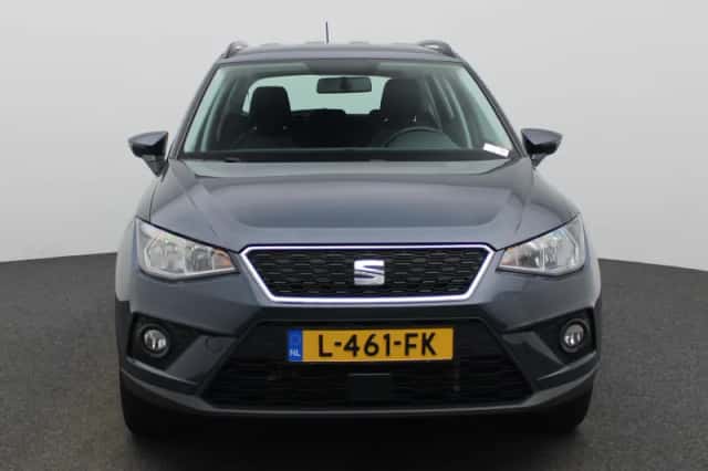 SEAT Arona (2019) thumbnail 3