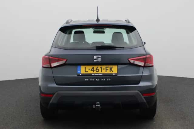 SEAT Arona (2019) thumbnail 5