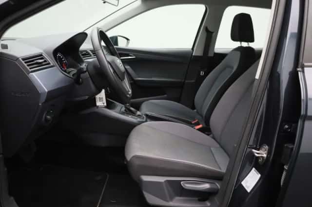 SEAT Arona (2019) thumbnail 9
