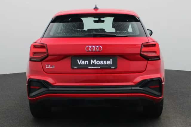 Audi Q2 (2022) thumbnail 5